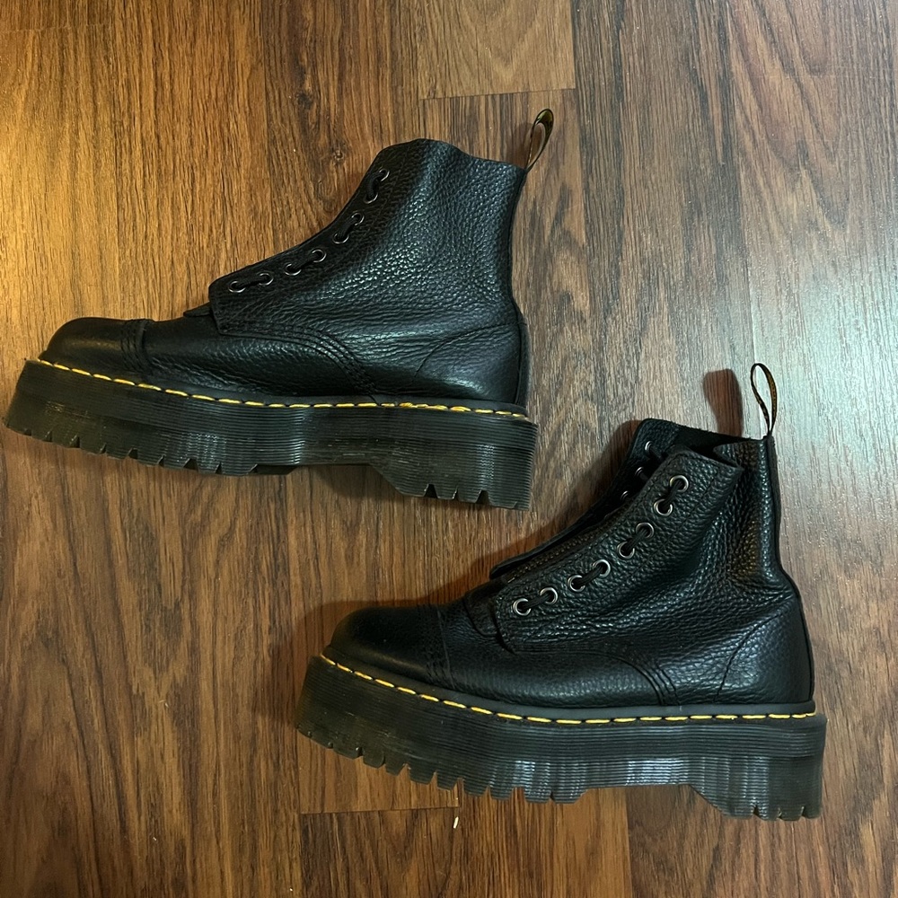 Dr. Marten Sinclair Milled Platform Boots